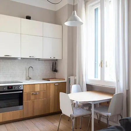 Youhosty - Majella 2 * Milan